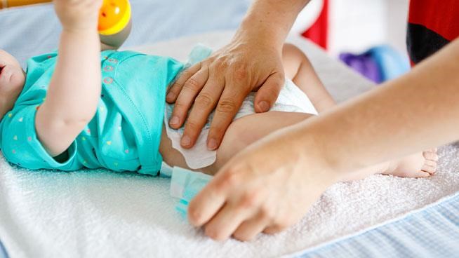Baby Bowel Movement Comprehensive Guide | Enfamil